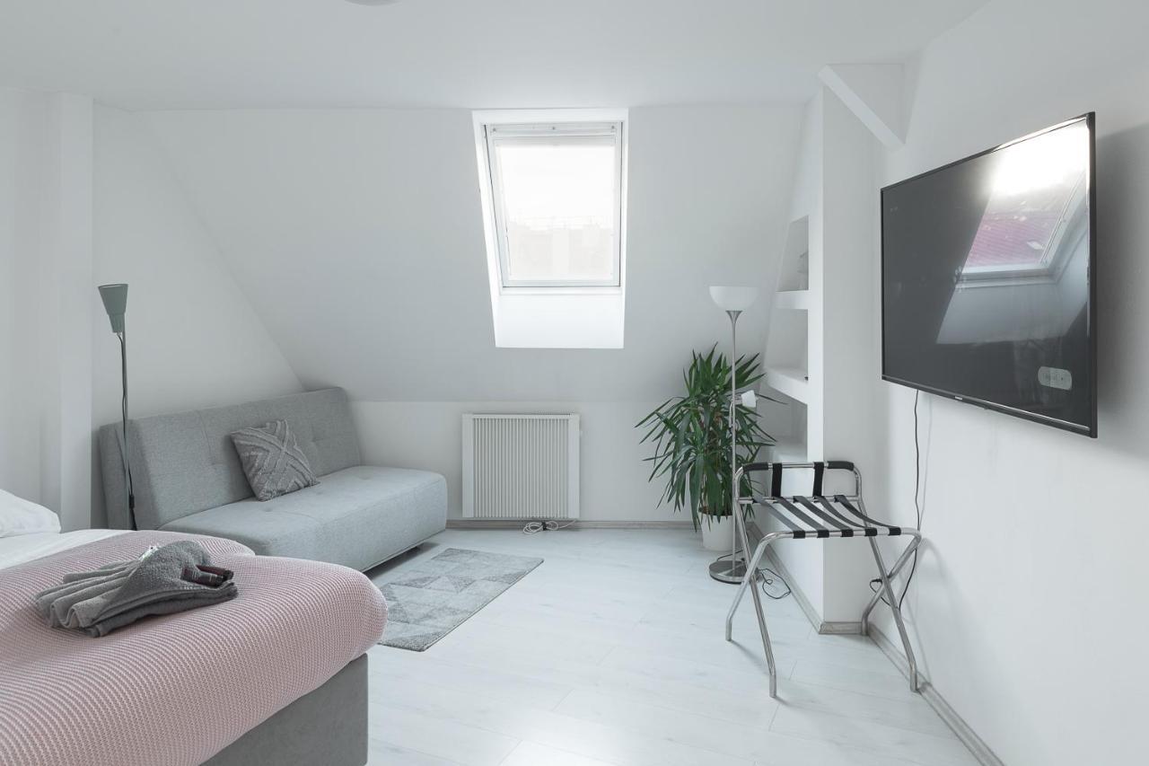 Skolska Winter Terrace Apartment Πράγα Εξωτερικό φωτογραφία