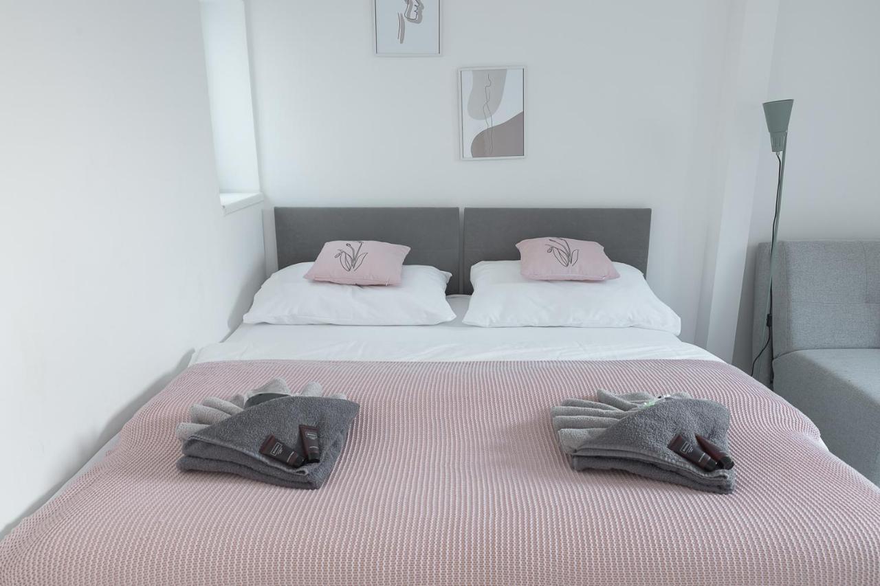 Skolska Winter Terrace Apartment Πράγα Εξωτερικό φωτογραφία