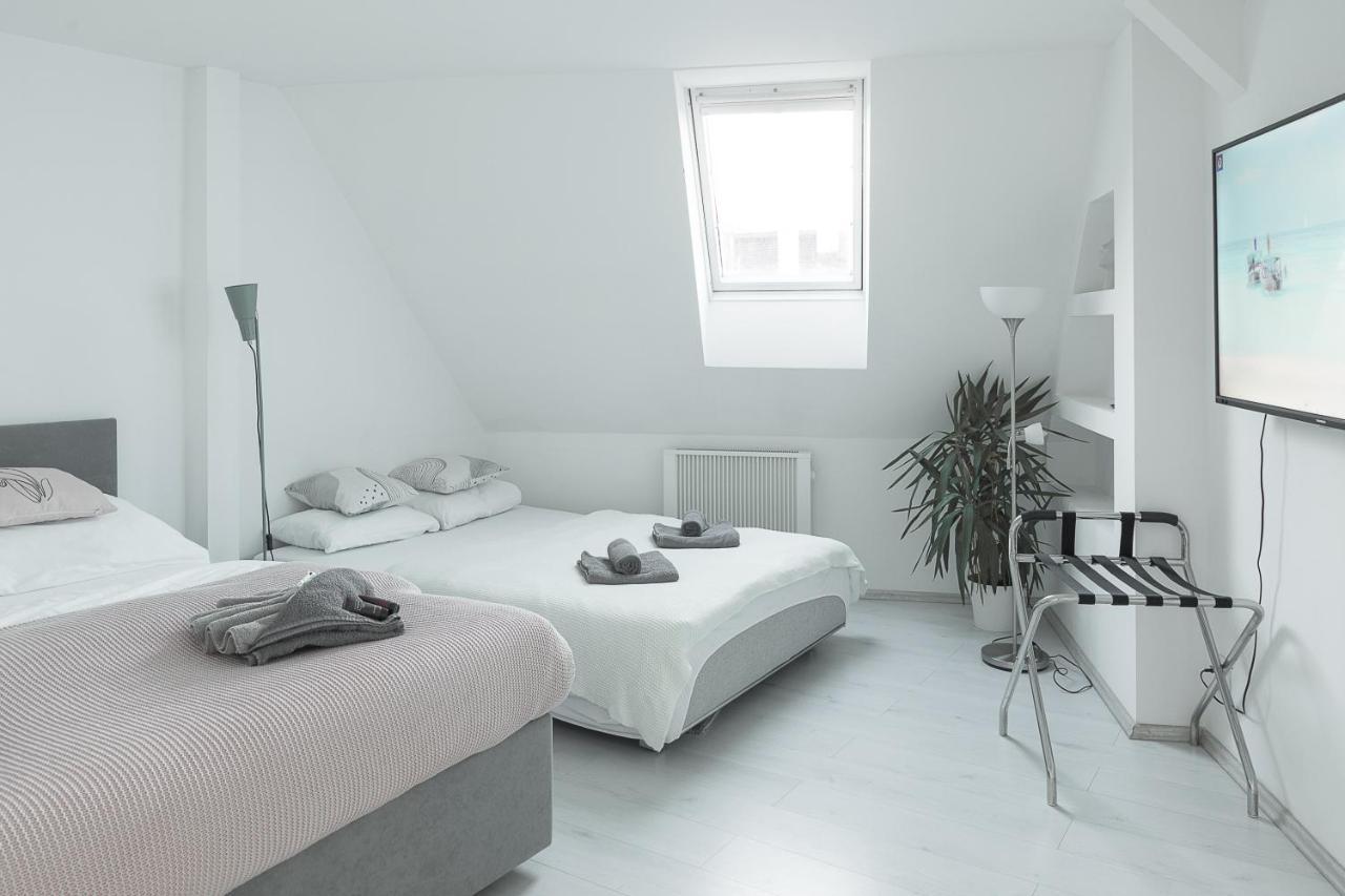 Skolska Winter Terrace Apartment Πράγα Εξωτερικό φωτογραφία
