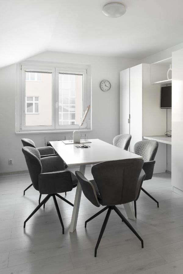 Skolska Winter Terrace Apartment Πράγα Εξωτερικό φωτογραφία